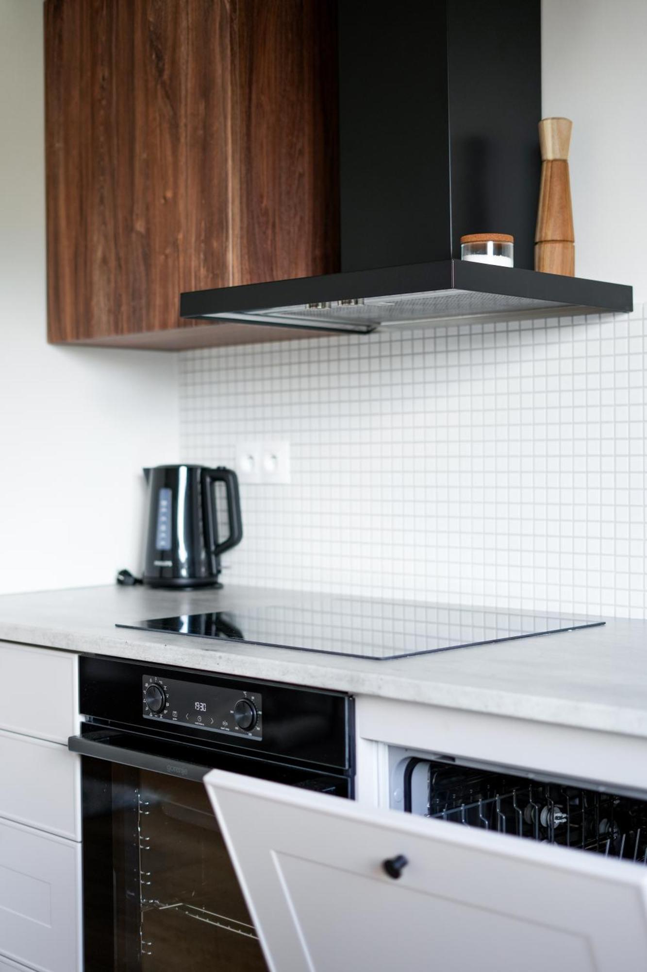 Cely V Rodinnem Dome S Vanou A Krbem Apartment *